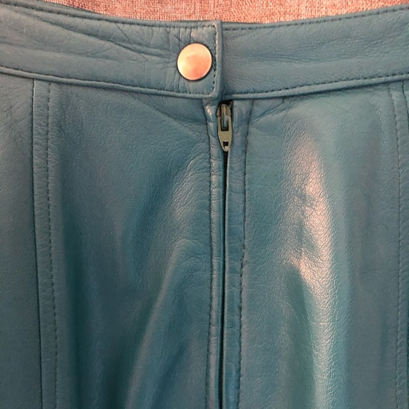 EMERAL GREEN Vintage Leather Skirt - Picture 4 of 11